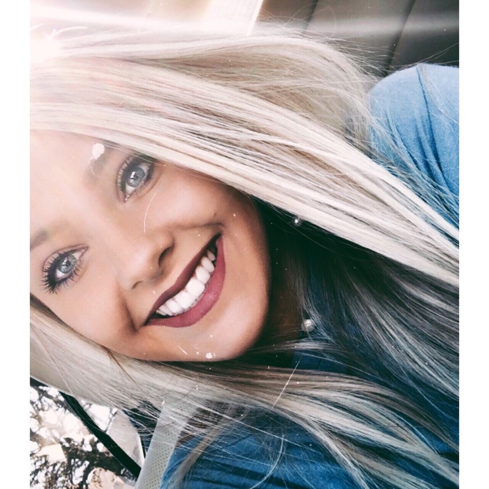 Meet your Posher, Christina